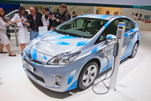 Der toyota prius plug-in hybrid — Stockfoto