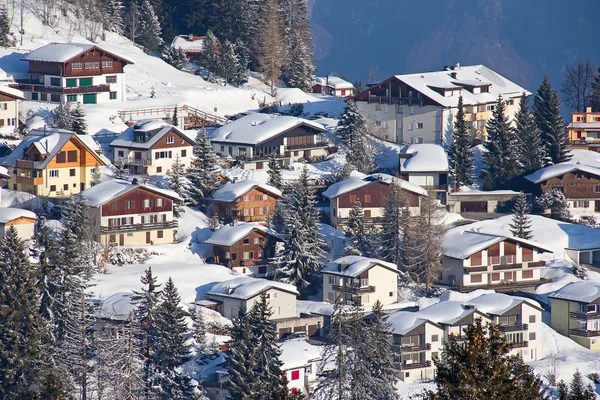 Esqui em alpes — Fotografia de Stock