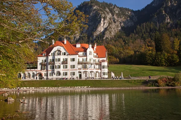 Lac près du château de Neuschwanstein — Photo