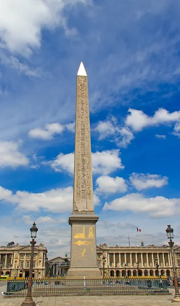 Egyptisk obelisk - Stock-foto