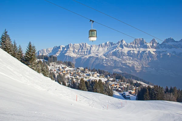 Skiën helling — Stockfoto