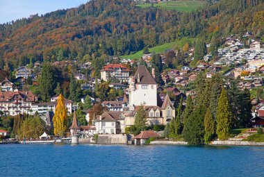 Oberhofen Kalesi