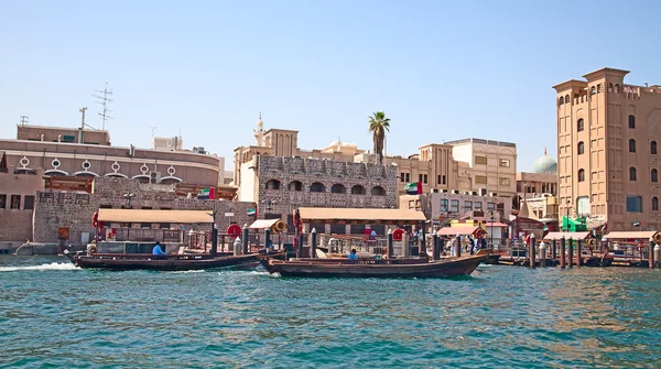 Traditional dhow ferry boats — Stock Photo, Image