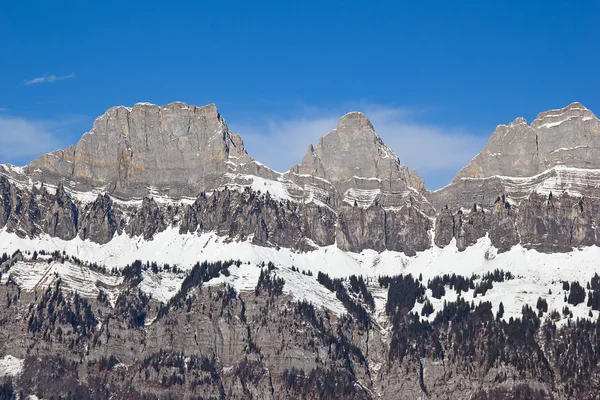 Švýcarský zimní sezóny krajina — Stock fotografie