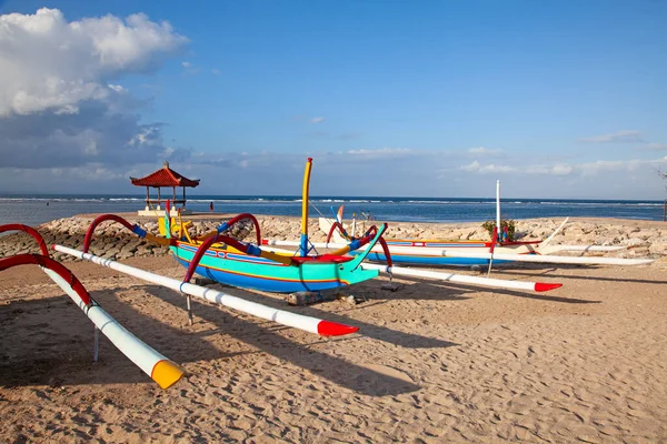 Traditional Balinese Dragonfly Boat Beach — Stock Photo, Image