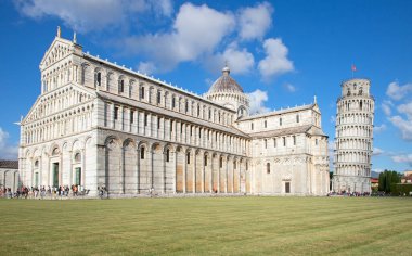 Eğik Pisa Kulesi, İtalya