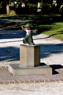 Charleston SC küçük kız heykeli çeşmesi