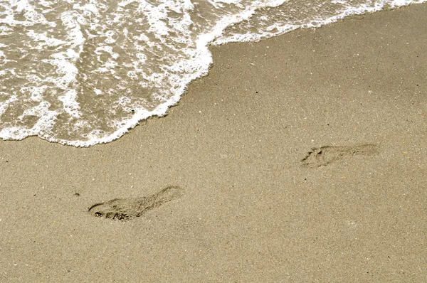 Passos na areia — Fotografia de Stock