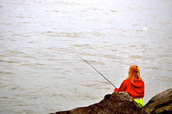 Женщина-рыба на озере Эри — стоковое фото