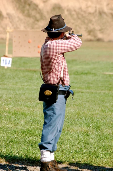 N-SSA Skirmisher Takes Aim — Stock Photo, Image