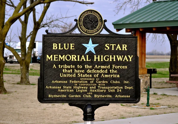 Işareti mavi yıldız memorial Otoban — Stok fotoğraf