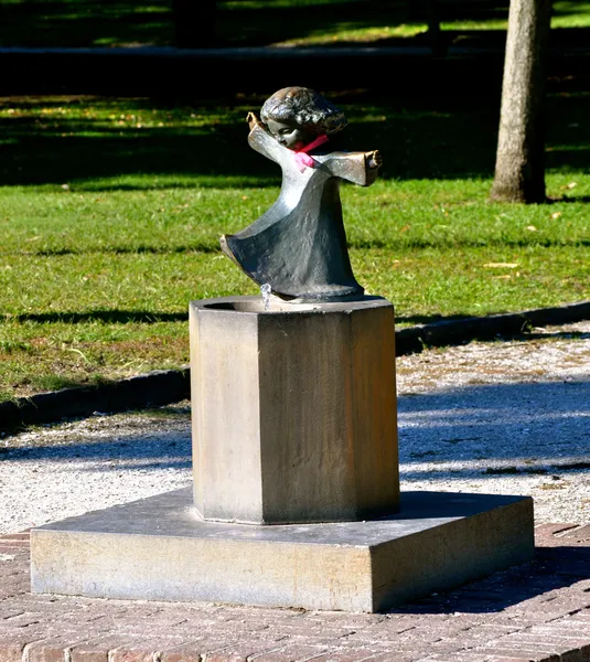 Charleston SC kleine Mädchen Statue Brunnen — Stockfoto