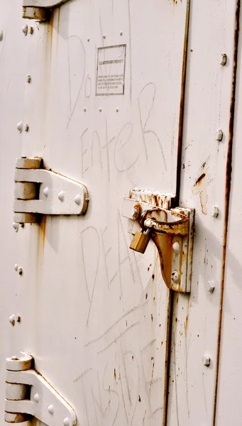 Дверь маяка Гурон 2 — стоковое фото