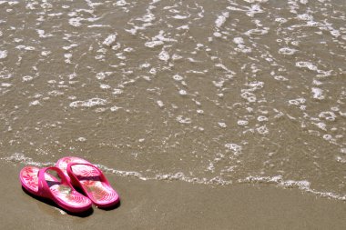 kum - parmak arası terlik