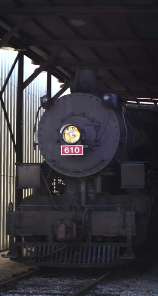 Антикварный локомотив 2 — стоковое фото