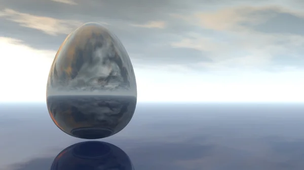 Huevo bajo el cielo nublado —  Fotos de Stock