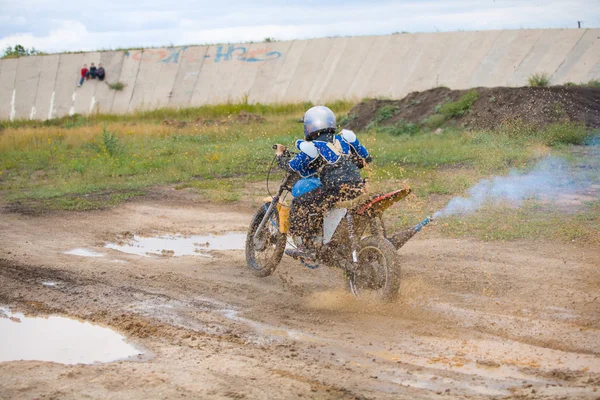 Giovane moto cross rider — Foto Stock