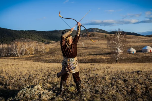 Nomad. Kazakh, hungarian warriors whith bow. Hunters. — Stock Photo, Image