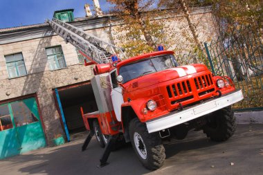 Rus Acil İtfaiye aracı ZİL