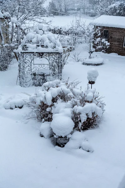 Chute de neige lourde en hiver — Photo