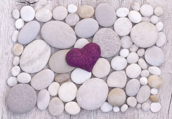 Single Pink Heart White Pebble Copy Space Erfect Greeting Card — Stock Photo, Image