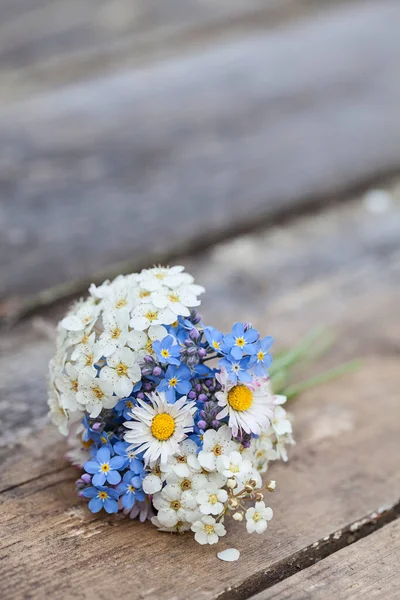 Flower Bouquet With Fortget Me Not — Stock Photo, Image