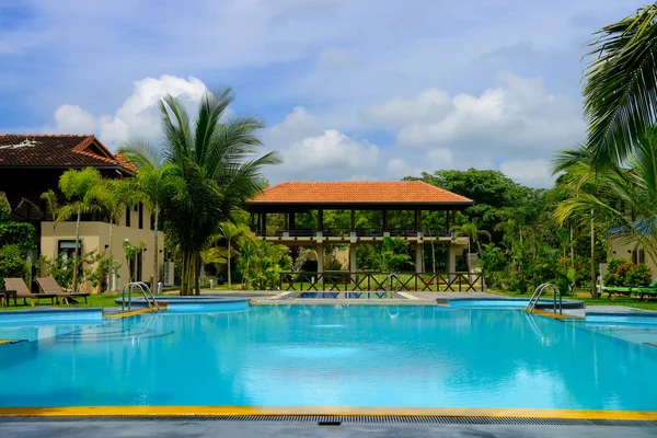 Pool in the hotel — Stock Photo, Image