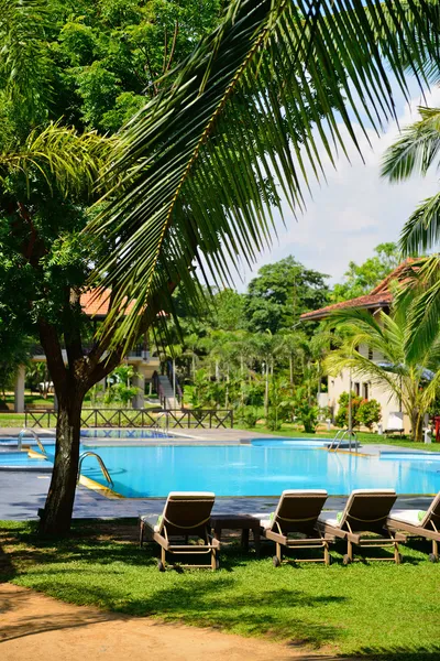 Pool in the hotel — Stock Photo, Image