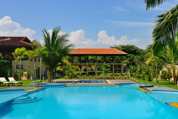 Pool in the hotel — Stock Photo, Image