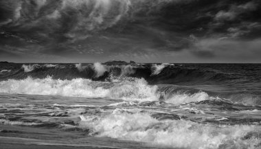 büyük dalgalar okyanus tek renkli fotoğraf
