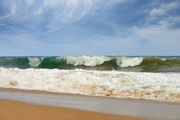 Μεγάλα κύματα του ωκεανού — Φωτογραφία Αρχείου