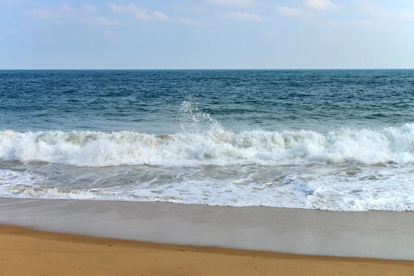 Μεγάλα κύματα του ωκεανού — Φωτογραφία Αρχείου