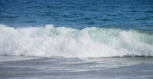 Ondas grandes oceano — Fotografia de Stock