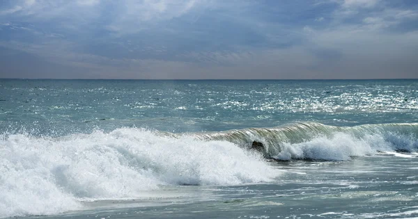 Duże fale oceanu Zdjęcia Stockowe bez tantiem