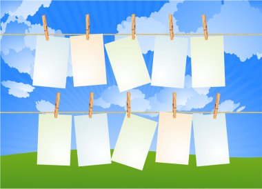 Kağıtları ip üzerinde.