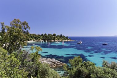 saint-clair, cote d'azur, le lavandou, baie de gaou yakın kıyı peyzaj Fransız riviera, Fransa, Avrupa