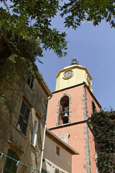 Saint tropez, kyrka, eglise paroissiale notre-dame-de-l'assomption från 1500-talet, Côte d'azur, franska Rivieran, södra Frankrike, Europa — Stockfoto