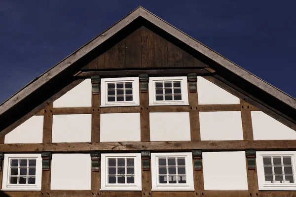 Casa de madera en Baja Sajonia, Alemania, Europa —  Fotos de Stock