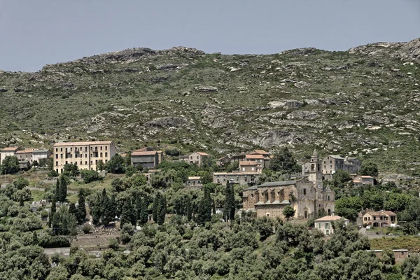 Santo pietro di tenda (santu petru di tenda), bergsby i norra Korsika, Frankrike — Stockfoto