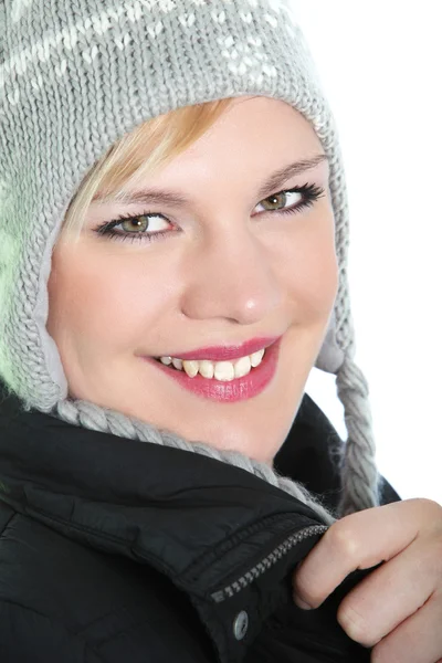 güzel bir gülümseme çok hoş bir kız ile güzel bir gülümseme ile güzel kız