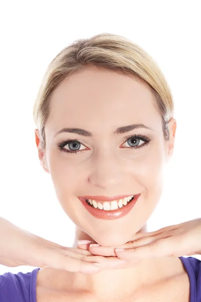 Ritratto di donna bionda sorridente su bianco Ritratto di donna bionda sorridente su bianco — Foto Stock