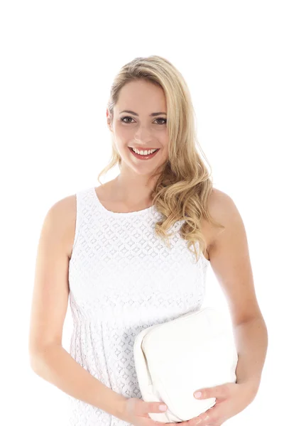 Mujer rubia sonriente en vestido blanco —  Fotos de Stock