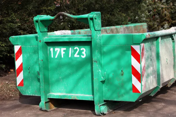 Green colored heavy dumper — Stock Photo, Image