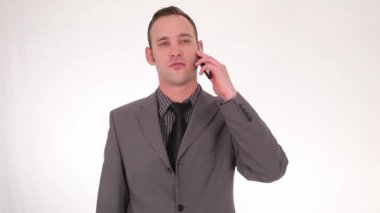 ciddi görünümlü işadamı Smartphone toplama