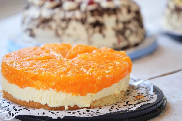 Savanykás színes citrus sajttorta — Stock Fotó