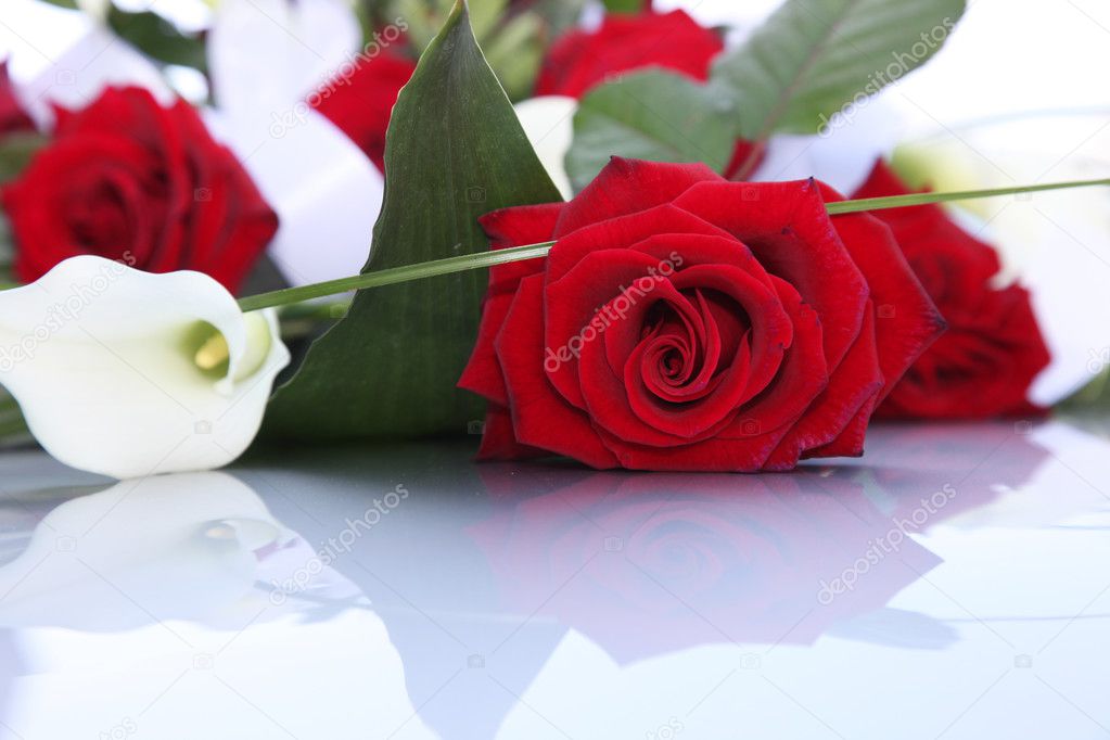 Bouquet of fresh red roses and arum lilies Stock Photo by ©Farina6000 ...