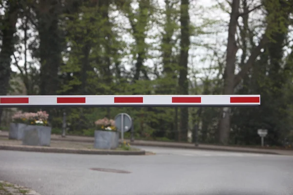 Barrière ou flèche de circulation routière — Photo