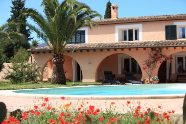 Villa ve Havuzu