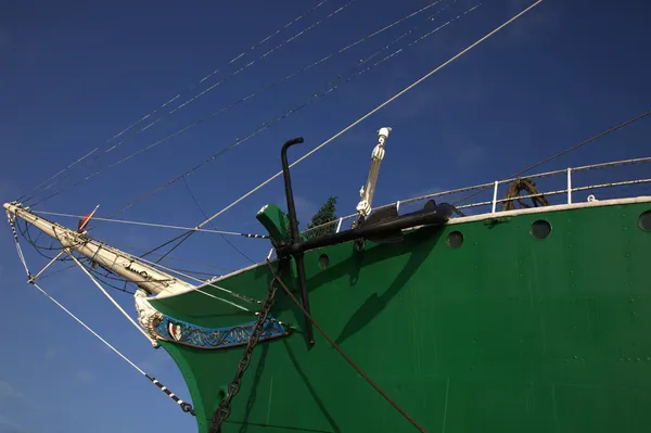 Bugspriet auf einem Großschiff — Stockfoto