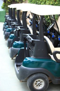 kaliteli modern golf arabaları hizalı